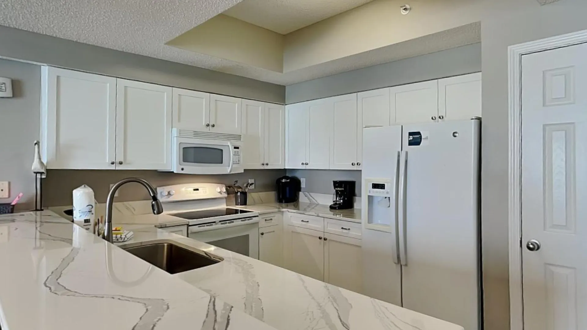 Majestic Sun #304A Apartment Destin
