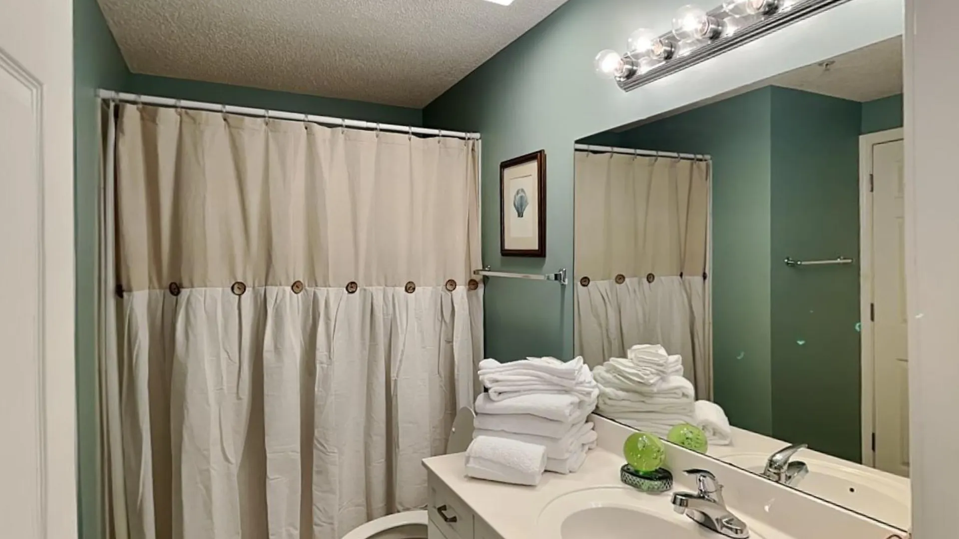 Majestic Sun #304A Apartment Destin